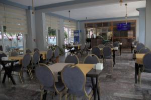 Restaurant ou autre lieu de restauration dans l'établissement SİDE SPRİNG HOTEL
