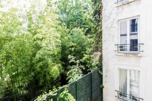Vonkajšia záhrada v ubytovaní High Standing 2-Room Apartment in Latin Quarter Paris