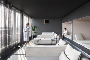 Prostor za sedenje u objektu Falkensteiner Hotel Belgrade Superior