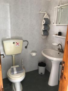 Koupelna v ubytování Diomare Villas