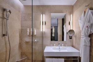 Koupelna v ubytování Tunis Marriott Hotel