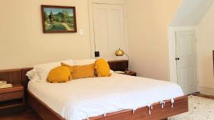 Afbeelding uit fotogalerij van Pinetown Bridge Bnb LLC in Leola