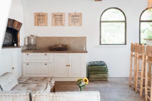 Nhà bếp/bếp nhỏ tại Le Domaine du Printemps +13 ảnh