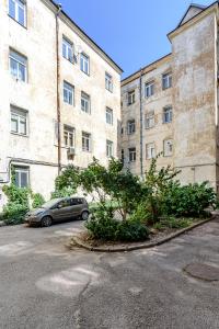 Budova, kde se apartmán nachází