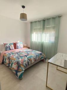 Postel nebo postele na pokoji v ubytování Exceptionnelle Vue Mer Calvi - Piscine - T2