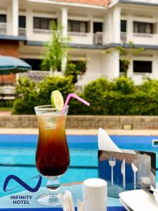 Bassein majutusasutuses Infinity Hotel Kampala või selle lähedal