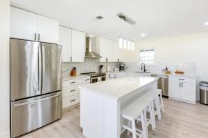 Gallery image of Remodeled Farmhouse on 18 Acres 8 Mi to Elgin! in Coupland