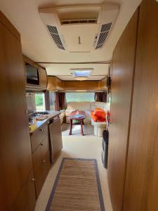 Fotografia z galérie ubytovania Zážitkový pobyt v luxusnom karavane vo Farmárskom Parku v destinácii Stožok