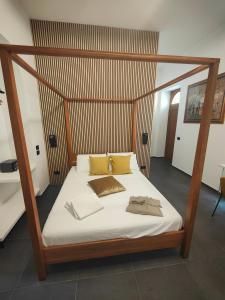 Una cama o camas en una habitación de Luxury B&b Euphorbia