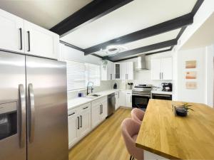 Gallery image of 4 Bedrooms Chic House In South Tampa 5 Min From Bay in Tampa