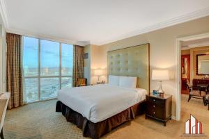 MGM Signature-28-820 1Br 2Ba F1 Pits View Balcony