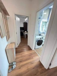 Luxury Rent Apartment 4 - Image 5