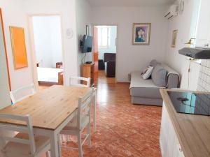 Posezení v ubytování Apartment in Vis historic center - Mikula, Ljubica, Toma