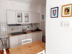Kuchyň nebo kuchyňský kout v ubytování Apartment in Vis historic center - Mikula, Ljubica, Toma