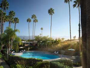 A piscina localizada em The Leta Santa Barbara Goleta, Tapestry Collection by Hilton ou nos arredores