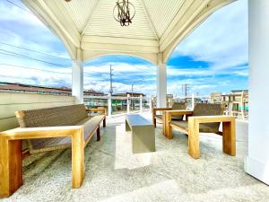Balkón nebo terasa v ubytování Beach House Dewey