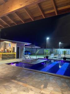 Galeriebild der Unterkunft Chácara ilha do Sol com Piscina aquecida 5km do thermas in Olímpia