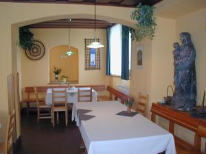 Restaurace v ubytování Pension & restaurace Zelený Mlýn Žacléř