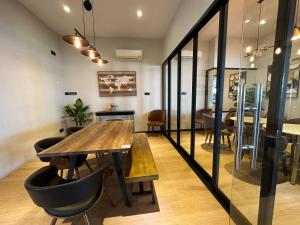 Posezení v ubytování ITCC Manhattan by StayIn 5-6pax
