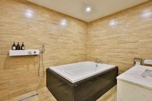 Koupelna v ubytování Brown Dot Hotel Jeonggwan