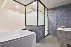 Koupelna v ubytování Brown Dot Hotel Jeonggwan