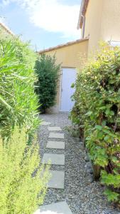 Κήπος έξω από το Maison de vacances en Vaison Ventoux