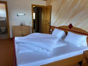 Posteľ alebo postele v izbe v ubytovaní Appartement Bergblick
