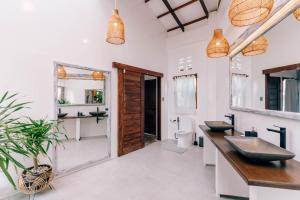 Koupelna v ubytování Katmon Villas + 37 fotografií