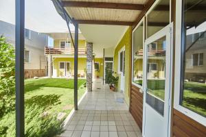 Φωτογραφία από το άλμπουμ του Green guest house σε Chornomorsk