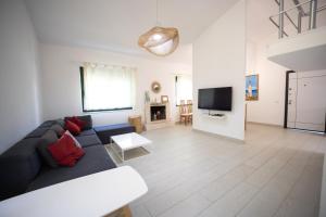 Photo de la galerie de l'établissement "Blue Bay Villa" at Gjiri Lalzit, Lalzi Bay, Lura 1, à Durrës