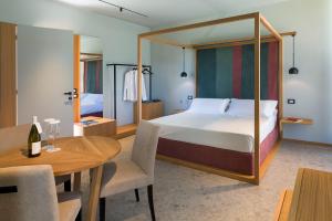 Кровать или кровати в номере Villa Neri Resort & Spa