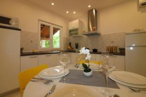Fotografie z fotogalerie ubytování Ferienhaus-mit-Pool-in-Porec-Melisa-7 v Poreči
