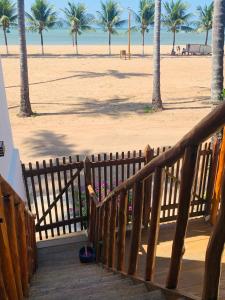 Balkón nebo terasa v ubytování Suíte frente mar e pés na areia