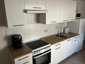 Η κουζίνα ή μικρή κουζίνα στο Apartament AVA prywatna łazienka niezależne wejście