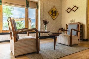 Lchang Nang Retreat-THE HOUSE OF TREES-Nubra Valley的休息区