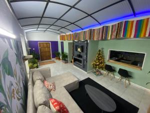 Μια τηλεόραση ή/και κέντρο ψυχαγωγίας στο Casa ovejas negras - Tranquilidad en el campo, cerca al PARQUE ECOTURISTUCO PIEDRA COLGADA