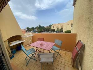 Μπαλκόνι ή βεράντα στο Studio Cabine Mezzanine Rénové pour 4 Pers. avec Terrasse et Parking Privé - Animaux Admis - FR-1-326-553 +2 φωτογραφίες
