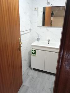 Kúpeľňa v ubytovaní O cantinho da Laura