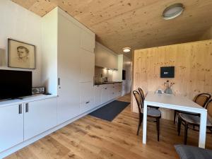Kuchyň nebo kuchyňský kout v ubytování Apartment Eiler - Mellau