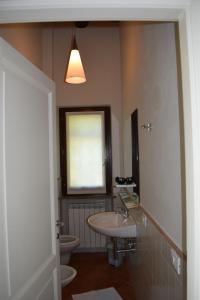 Kylpyhuone majoituspaikassa Casa Vacanze Vecciano