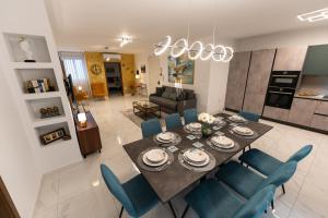 Η κουζίνα ή μικρή κουζίνα στο Home away from Home