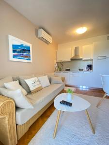 Φωτογραφία από το άλμπουμ του Apartments Flora 2 σε Rab