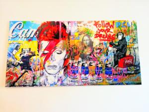 a painting of a woman with red hair and soda bottles at De 2 à 6 personnes - Le Street'Art - Sarrebourg Centre - Gare à 500m - A 20 minutes de Center Parc et Parc Animalier Sainte-Croix - Netflix - Wifi in Sarrebourg +8 photos