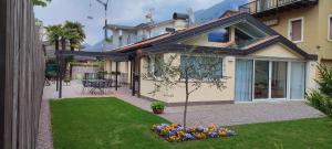 The building in which the holiday home is located