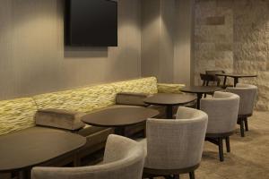 Posezení v ubytování SpringHill Suites Fort Worth University