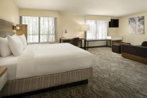 Postel nebo postele na pokoji v ubytování SpringHill Suites Fort Worth University