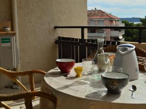 Fotografia z galérie ubytovania Bel appartement à Cavalaire-sur-Mer, 4 couchages, clim, proche commodités, parking, balcon - FR-1-226B-118 v destinácii Cavalaire-sur-Mer