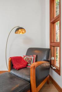 Venice Mid-Century Modern Oasis