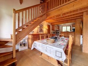 Kuchyň nebo kuchyňský kout v ubytování Appartement spacieux 8 pers, au pied des pistes, sauna, cheminée - FR-1-344-725 + 9 fotografií