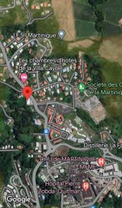 un mapa de una ciudad con puntos rojos en Appartement Clos du bois en Fort-de-France